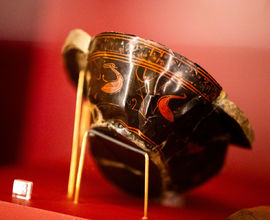 Lacquered bowl Lacquered bowl